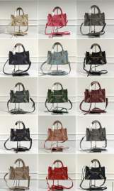 Picture of Balenciaga Handbags _SKUfw188940844fw